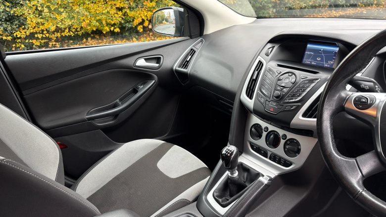 Ford Focus 1.6 182 EcoBoost Zetec S 5dr Petrol Hatchback